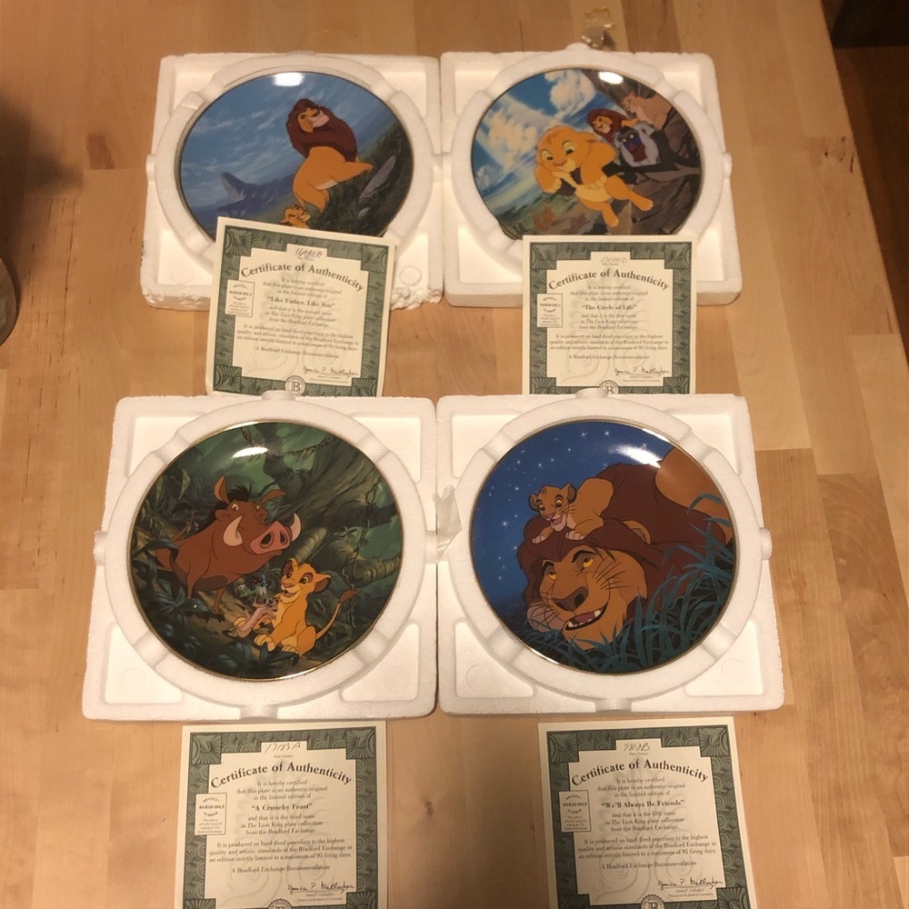 Set of 4- Lion King Collectable Plates